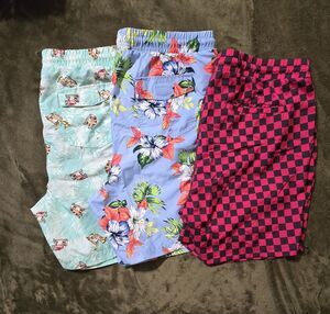 Club Room and INC Men's Swim Trunks Surf Shorts Lot of 3 Bulldog Hawaiian Large